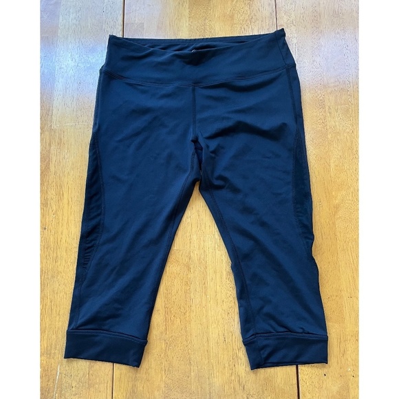 Studio by Capezio Black Crop Stretch Leggings Criss Cross Ankle Strap, Size S - Picture 1 of 11